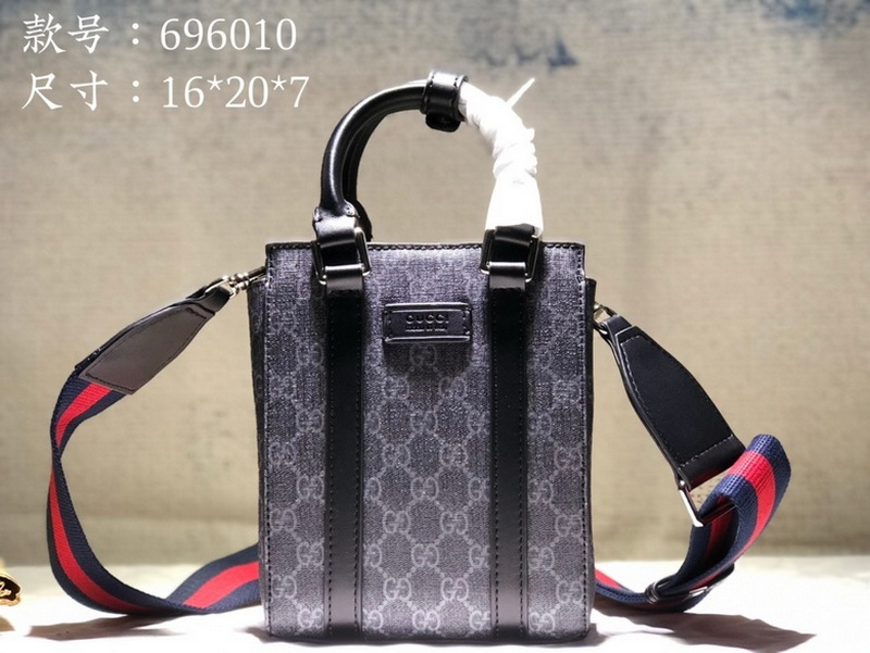 Gucci Handbags 1261